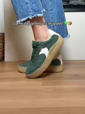 My favorite travel shoes just dropped in Game Day Green, and I'm obsessed. 💚 Same lightweight comfort, no break-in period, true to size (I'm a 7.5), and perfect for game days, travel, or everyday wear. #drscholls #travelshoes #gamedaygreen #whitesneakers #walkingshoes     