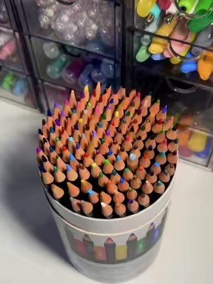 The best colored pencils! 🌈🖍️#kalour #coloredpencils #coloringtime #coloringpages #arttok