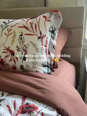 This bed in a bag is truly a piece of art  #bedding #7piececomforterset #beddingset #fallvibes #floralbedding 