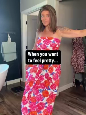 Cute really can be comfortable!!! This dress is so fun and summery but feels like I’m wearing a night gown it’s so soft and flowy! #womensfashion #summerdress #maxidress 
