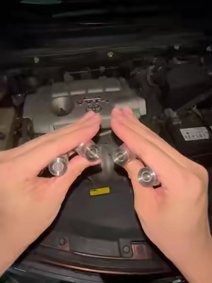 Removing carbon deposits from your car can extend its lifespan and reduce maintenance costs!#drivingtips #car #tiktokshopblackfriday #cars #cartiktok