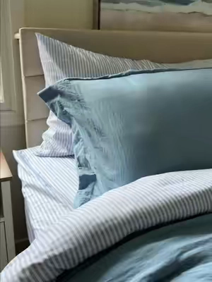 This coastal bedding set feels like my Pinterest board 🕊️🐚 #7piececomforterset #beddingset #coastalfarmhouse #coastalcottage 