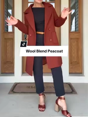 You can never go wrong with a classic peacoat! @Molitree #wintercoat #winterstyle #peacoat #fallstyle #coat 