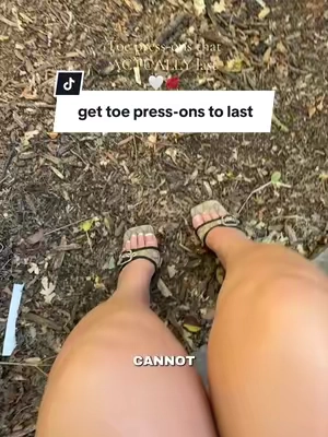 toe maxing made easy 😛 #toebbl #toepressonnails #pedicureathome #pedicures #pedicureinspo 