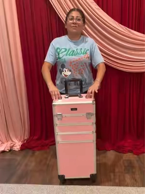 Caja para artistas de maquillaje, uñas, cejas ,pestañas y hasta para artista de globos 🎈 #makeupartist #nailtech #travel #tiktokshopcreatortips #maquillaje 