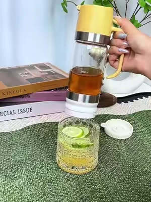 One-Press Honey Dispenser, No Spoons, No Sticky Drips On Table🍯  #KitchenHack #HoneyJar #BreakfastEssential #fyp #TikTokShop