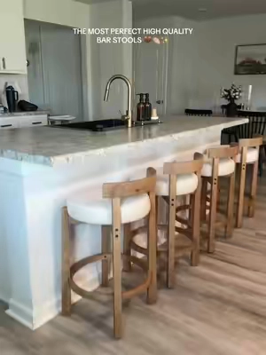 Finally restocked & already going fast 👏🏼 #Barstools #Kitchen #HomeDecor #HomeFinds #KitchenDecor  