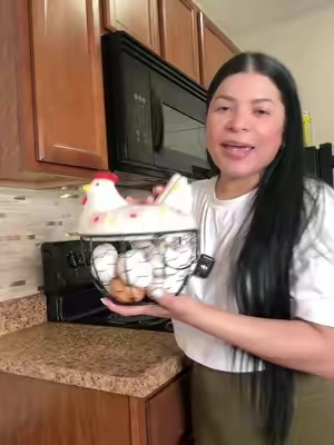 Cesta de huevos de gallina de cerámica de campo francés de granja con tapa de alambre de metal - Suministros de cocina, organizador multiusos rústico para el hogar, almacenamiento de estantes para huevos, frutas #tiktokshopcreatorpicks #tiktokshopsummersale #kitchen 