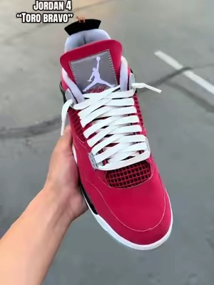 Jordan 4 toro bravos😍😍 #jordan4 #torobravos #jordan4torobravo #retrojordans #sneakerhead 