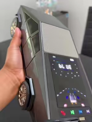 Uno de los mejores speakers en una forma de #civertrucktesla