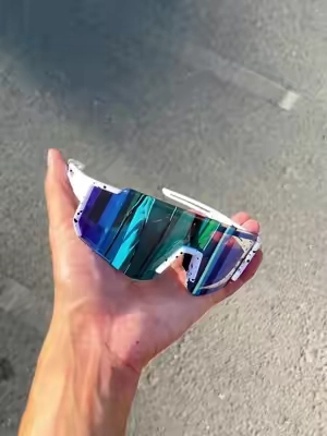 #polarizedsunglass #fypシ゚viral #shadesformen #fashionsunglasses #tiktokshopsummersale 