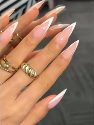 The new V-shape French is magical. Try it and see!🔥✨FL #nail #pressonnails #fry #frenchnails #stilettonails 