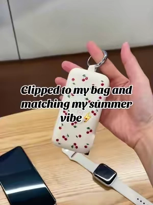 Clipped to my bag and matching my summer vibe#rorry #powerbank #tiktokshopsummersale #traveltips #tiktokshopbacktoschool 