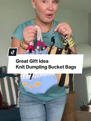 Great affordable gift idea! Grab one for all your girls! These little dumpling bags come in so many different designs and are the perfect little handbag purse for all your daily essentials! #tiktokshopcreatorpicks #tiktokshopsummersale #tiktokshopbacktoschool #bucketbag #dumplingbag
