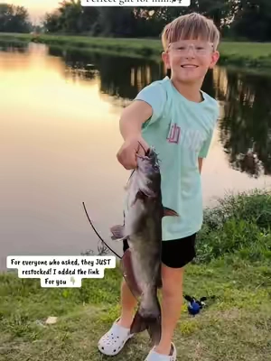 🔥 Had to share the sale price! All the gear you need for fishing plus the bag!! He said it’s the best gift ever 😂 I’m sure most fishermen, any age would agree! #fishingtips #fishingvideos #fishinggear #giftsforhim #giftsforboys 
