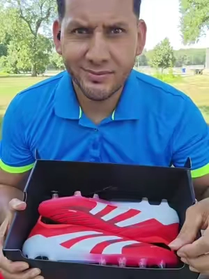 botas para jugar futbol muy buena Calidad #Soccer #Cleats #Sports #Shoes #DealsForYouDays 