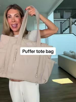 3 in 1! School bag, work bag, travel bag, mom bag…. This one is perfect for everything! #puffertotebag #mombag #travelbag #schoolbag #workbag 