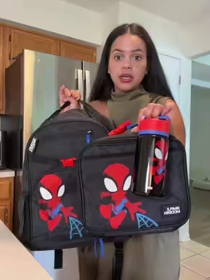 Esta es la combinación más linda que he visto #backtoschoolshopping #backpacks 