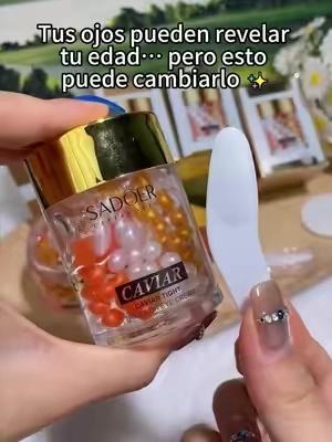 Si las ojeras y las bolsas debajo de los ojos empiezan a notarse más, esta crema de ojos con esencia de caviar puede ser justo lo que necesitas.  #CremaDeOjos #ContornoDeOjos #Ojeras #CuidadoDeLaPiel #ojos 