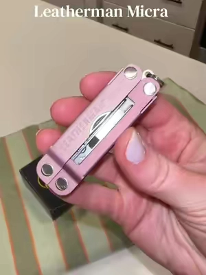 I can’t get enough of my mini multitool! Comes in handy so often and it came in pink!! #leatherman #multitool 