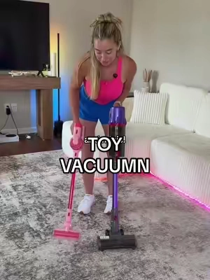 & the fact that it actually vacuums is amazing, mommas & minis I love it  #girlmom #toddlertoys #playvacuum 
