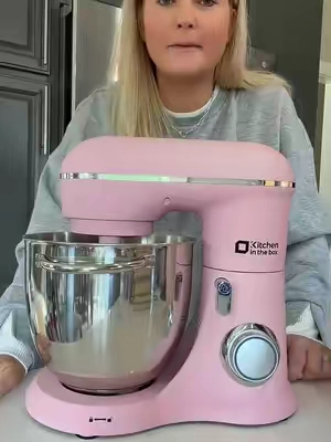 Love the kitchen in a box mixer and the price even more! #standmixer #mixer #baking #bakingessentials #fallbaking 