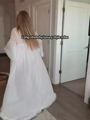 Finally a robe that fits my height🙌🏼😍 very old money style😍 5’9 225lbs large 