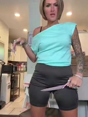 No, I’m not trying to be mean but that man don’t want no pepperoni Puss #ingrown #ingrownhair #razorbumps #shave #shaving 