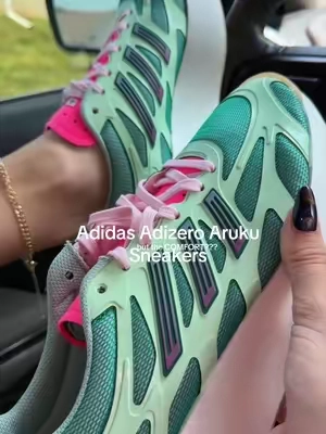 proof you don’t have to choose between cute + comfy 💚🩷 expectations are so far beyond exceeded, these ARE the outfit, bb!! 🍉☁️🤏🏻 #adidas #sneakers #shoes #fashion #comfortable 