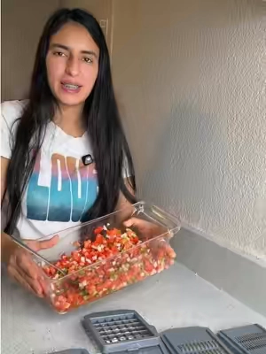 Picador de verduras para picar raspar exprimir y separar clara de huevos #picador #verduras #tiktokshopsummersale #summerfinds #picodegallo 