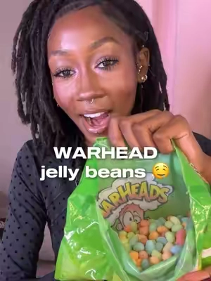 Warheads Jelly Beans. 🍬🍋 #Warheads #SourCandy #JellyBeans #jelly  #warheadjellybeans     