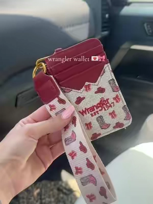the perfect little wrangler wallet 🫶 #wrangler #wallet #wristlet #wranglerwallet #westernfashion 