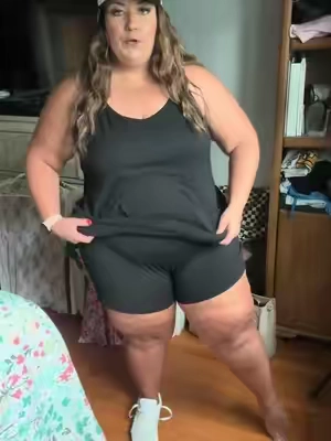 Love an athletic dress that is actually plus size & doesnt cling to the body! I’m in my true size of a 2x! #athleticdress #romperdress #dress #dresses #plussize 