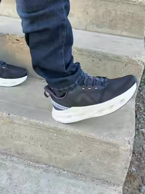 Tenis para hombre son cómodos y acolchados por la parte de adentro perfectos para salir a correr o el uso diario #tenis #tiktokshopsummersale 