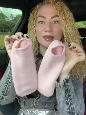 Moisturizing Heel Socks #moisturizingsocks #socks #moisturizingheelsocks 