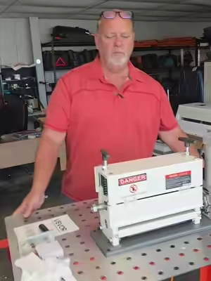 Electric wire stripping machine  #wirestripper #scrap #wire #electrician #hvac 