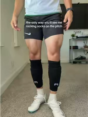 Pre cut socks are the only way to rock fútbol socks #precutsocks #futbolsocks #soccersocks #futbolfit #sportsocks 