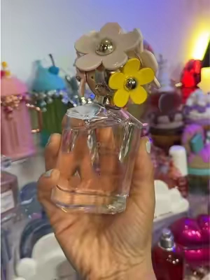 Respuesta a @Mariangel🎀 un regalo 🎁 bonito delicioso y que al olerlo te van a recordar 💐#perfume #regalo 
