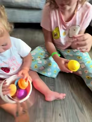 This is a brand new toy. We are learning, it’s a little challenging but Dakota will eventually figure it out! #toddlertoys #learningtoys #icecreamplayset #finemotorskills #summerwins 