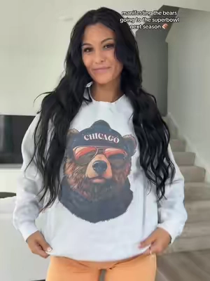 DAAAA BEARS 🐻 ⬇️ #football #crewneck #fallfashion 