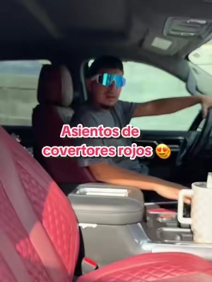Le encanto como se miraron estos asientos de covertores rojos en la mamalona 😍😅 #coverado #seatcovers #redseats #redinterior #carinterior 