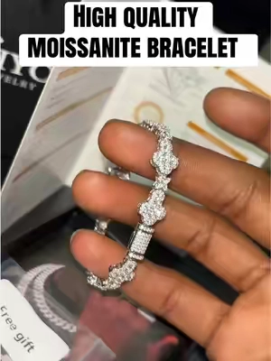 #moissanite #diamondtester #jewlery #diamondbracelet #tiktokshopstockup 