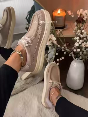so cute going into fall 🍂🧸🤎 @HeyDude #heydudeshoes #heydudesneakers #womenssneakers #mocsneakers 