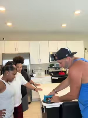 Suction cup challenge. Could you do it!? #seesiitools #seesii #suctioncup #tilingwork #tilingtools 