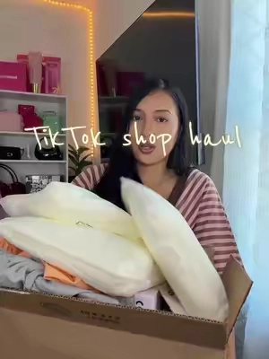 I look a messs I was out all day and came back home to sm packages 😭 #TikTokShopHaul #contentcreator #foryoupage #partydecor #twopieceset 