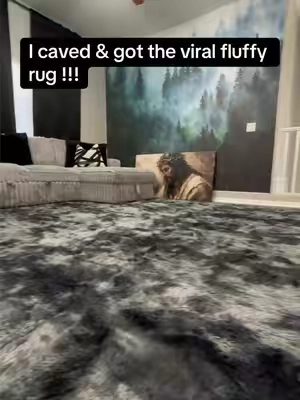 they have more colors to pick from also 🖤  #rug #luxuryrug #luxuryfurniture #homeinspo #tiktokmademebuyit 