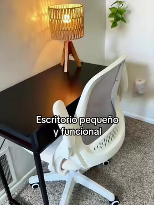 Escritorio pequeño y funcional ✨  #escritorio #Home #homedecor #HomeOffice #tiktokshopsummersale 