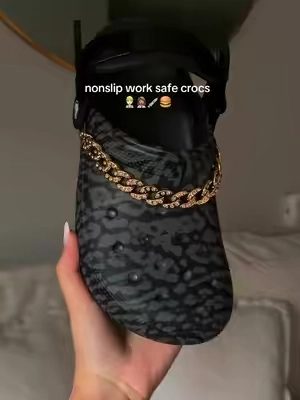 #workcrocs #crocsclogs #workshoes #crocs #tiktokshopcreatorpicks 
