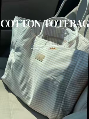 my new favorite tote bag- super soft cotton and holds all my things. plus the gingham is so cute! #totebag #womensbag #summerwins 