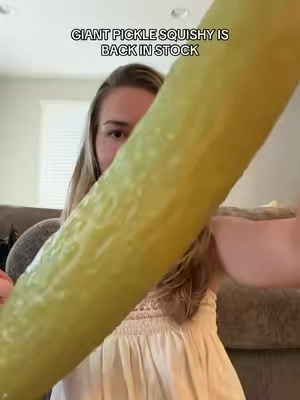 this squishy didn’t disappoint #giantsquishy #picklesquishy #satisfying #asmr 